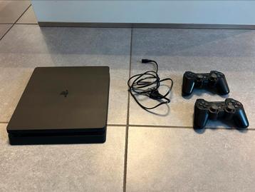 Console PS4 slim 500gb avec une manette