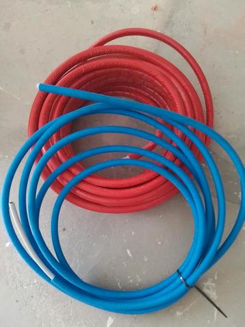 Tubes beschikbaar voor biedingen