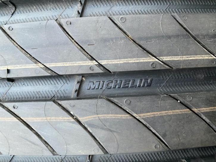 215/65 R17 MICHELIN Primacy 4 ** SHOWROOMBANDEN **, Auto-onderdelen, Banden en Velgen, Band(en), Zomerbanden, 17 inch, 215 mm