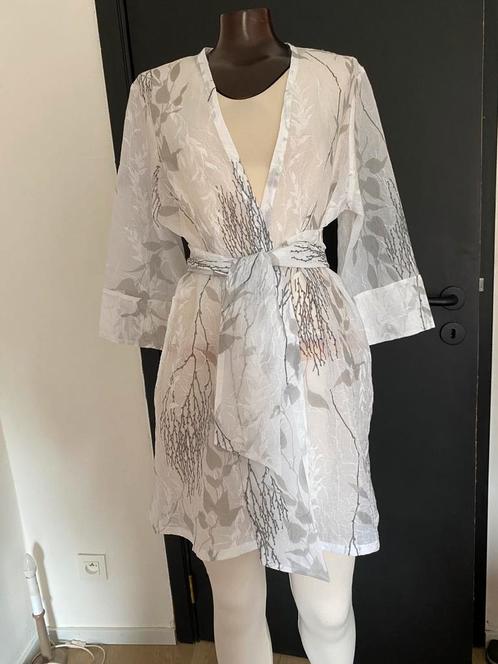 Liplijm hemd of kimono, Kleding | Dames, Blouses en Tunieken, Zo goed als nieuw, Maat 38/40 (M), Ophalen of Verzenden