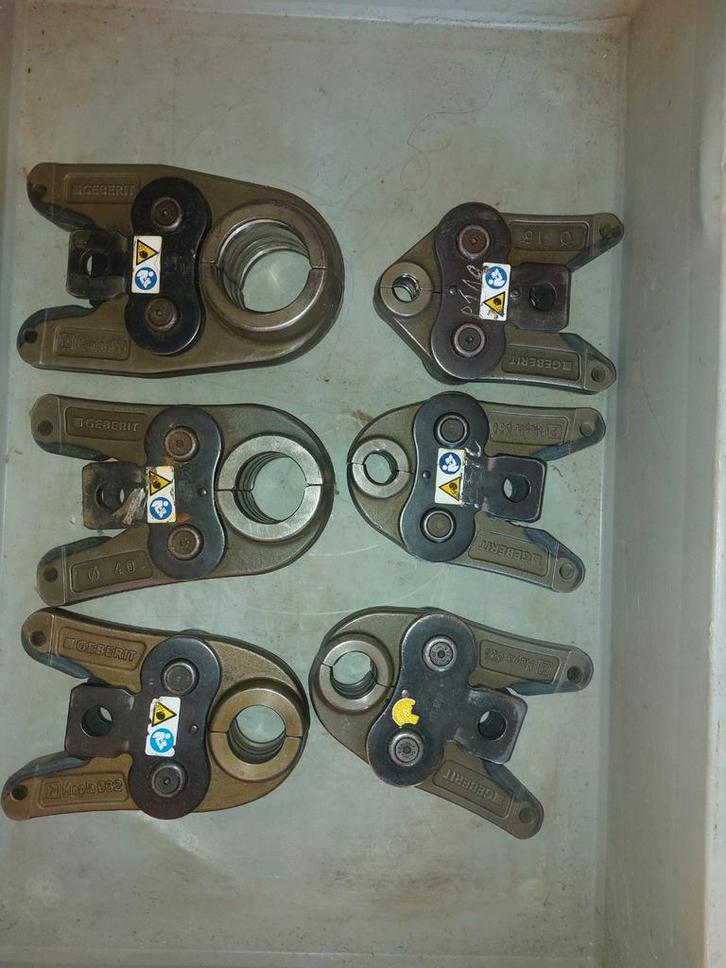 Persbek te huur, Doe-het-zelf en Bouw, Gereedschap | Machine-onderdelen en Toebehoren, Ophalen