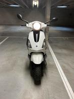 Piaggio Fly 125cc, Fietsen en Brommers, Scooters | Overige merken, Ophalen, Zo goed als nieuw