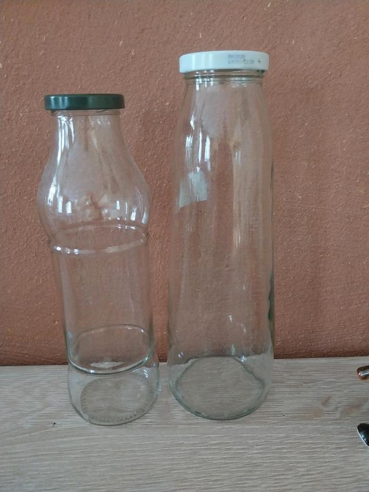 GEZOCHT glazen flessen om sap in te doen, Huis en Inrichting, Keuken | Potten en Pannen, Zo goed als nieuw, Overige typen, Glas