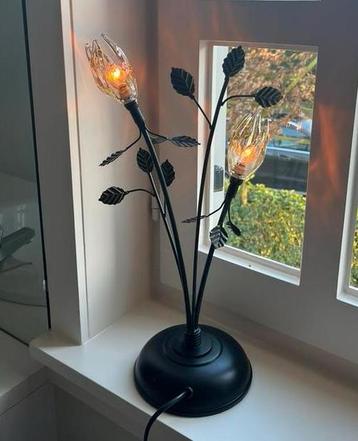 PRACHTIGE BLOEMENLAMP beschikbaar voor biedingen