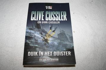 boek: duik in het duister van Clive Cussler beschikbaar voor biedingen