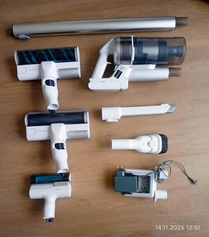 SAMSUNG Jet 70 Complete, Elektronische apparatuur, Stofzuigers, Zo goed als nieuw, Stofzuiger, Reservoir, Ophalen