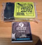 Nouveau set de 4 cordes pour guitare électrique+sangle+enrou, Musique & Instruments, Enlèvement ou Envoi, Neuf