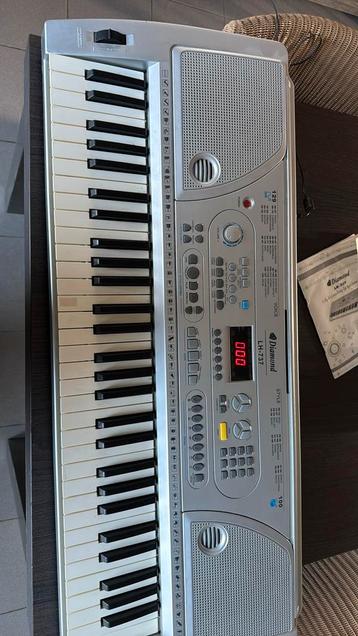 Diamond LH-737 Keyboard, Musique & Instruments, Enlèvement ou Envoi