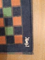 Vintage handdoekje Yves Saint Laurent, Antiquités & Art, Antiquités | Vêtements et Textile, Enlèvement