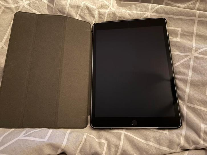 Ipad 9e generatie ( WI-FI ), Computers en Software, Apple iPads, Zo goed als nieuw, Apple iPad, Wi-Fi, Verzenden