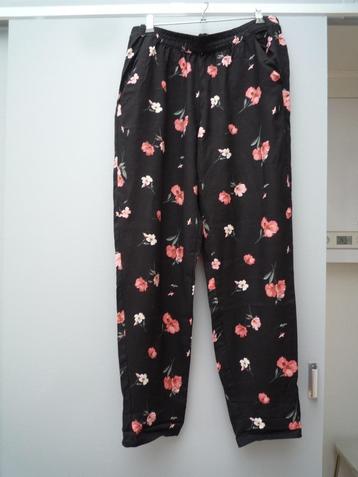 Broek „H&M” beschikbaar voor biedingen