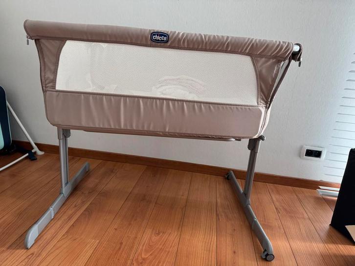 Chicco next2me cosleeper + aerosleep, Kinderen en Baby's, Babywiegjes en Ledikanten, Ledikant, Ophalen