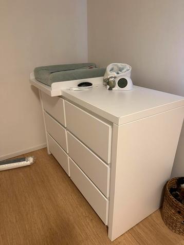 Lot commode avec table a langer et lit cage Bopita beschikbaar voor biedingen