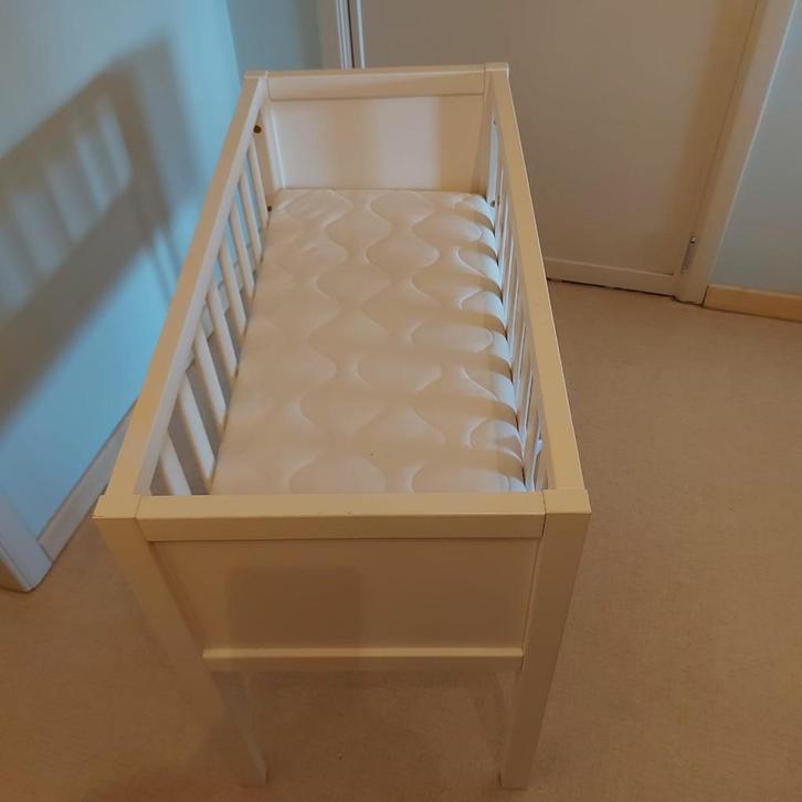 Baby bedje, Kinderen en Baby's, Babywiegjes en Ledikanten, Ophalen of Verzenden