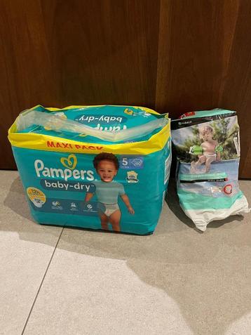 Pampers maat 5 Maxi Pack (90 stuks) + Zwemluiers (10–15 kg) beschikbaar voor biedingen