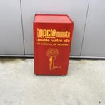 Vintage metalen sleutelkastje, Antiek en Kunst, Ophalen