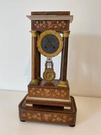 Horloge à colonne, heure 1800 et 1860, Enlèvement