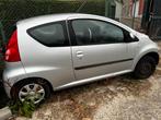 Peugeot 107 bij een ongeluk, Auto's, Te koop, Benzine