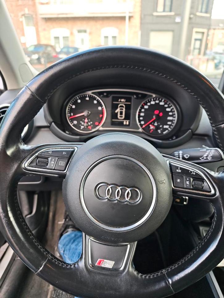 AUDI A1 boîte manuelle -  5000 EUROS, Autos, Audi, Particulier, A1, Bluetooth, Essence, Automatique