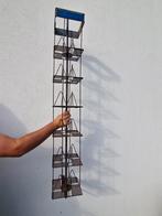 Roteerbaar display rek met vakken , 150 cm, muurbevestiging, Ophalen
