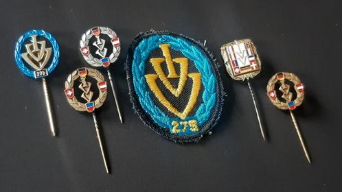broche IVV International Volkssportverband Broche de prise e, Collections, Broches, Pins & Badges, Comme neuf, Enlèvement ou Envoi