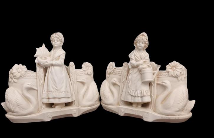 zeldzaam paar bisquit vaasjes/planters, Antiek en Kunst, Antiek | Porselein, Ophalen