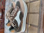 Mooie sneaker maat  39, Kleding | Dames, Schoenen, Ophalen