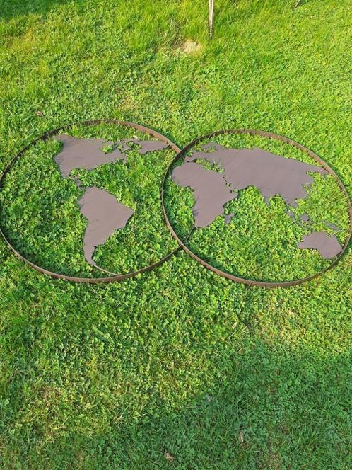 PRACHTIGE WERELDKAART IN GEPATINEERD SMEEDIJZER OM OP TE HAN, Tuin en Terras, Tuinwanddecoratie, Ophalen