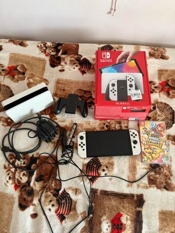 Nintendo switch oled  beschikbaar voor biedingen