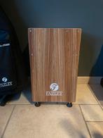 Percussie set: Cajon, Claves, Cowbell, Guiro & Maraca (Cuba), Ophalen of Verzenden, Zo goed als nieuw