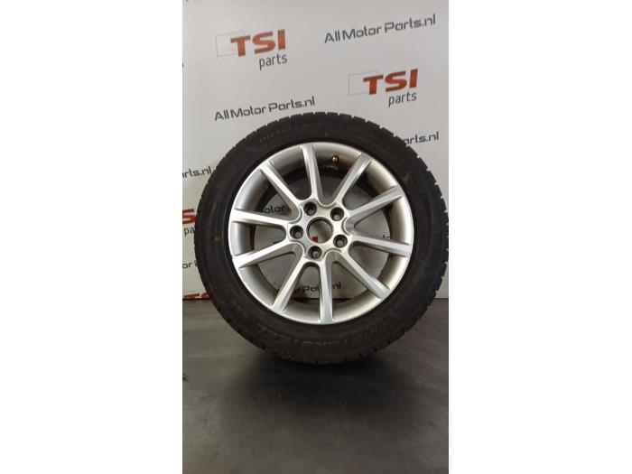 Velg + Band van een Seat Leon, Auto-onderdelen, Banden en Velgen, Personenwagen, Gebruikt, 3 maanden garantie, Ophalen of Verzenden