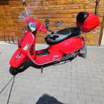 Vespa GTS 300 I ABS süper sport gps TomTom worldwide, Motoren, 300 cc, ABS, 1 cilinder, Minimaal motorrijbewijs A1