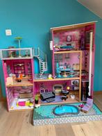 Groot houten poppenhuis, Ophalen, Gebruikt, Poppenhuis