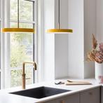 Umage Asteria hanglamp saffraan geel, Huis en Inrichting, Lampen | Hanglampen, Ophalen, Zo goed als nieuw