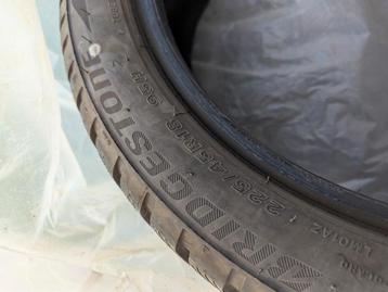 Pneus Bridgestone hiver 225/45/R18 95H beschikbaar voor biedingen