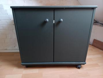 Tv en hifi-meubel beschikbaar voor biedingen
