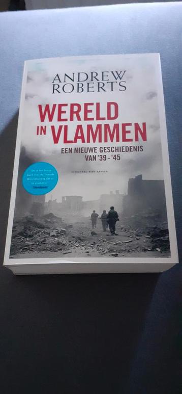 Andrew Roberts - Wereld in vlammen beschikbaar voor biedingen