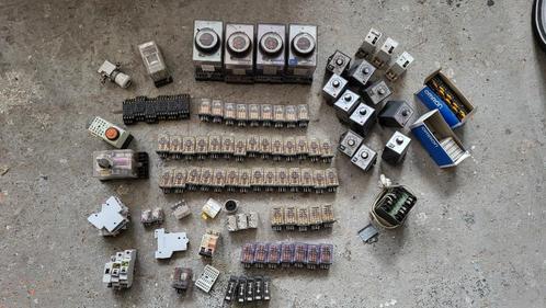 Partij OMRON RELAIS, Doe-het-zelf en Bouw, Elektriciteit en Kabels, Zo goed als nieuw, Overige typen, Ophalen of Verzenden