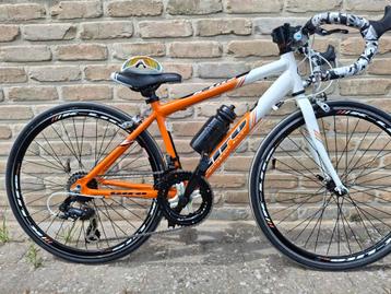 kinderkoersfiets GIRO ELITE 24 inch volledig vernieuwd  beschikbaar voor biedingen