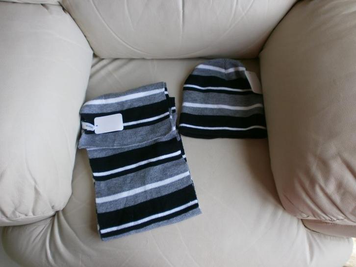 Ensemble écharpe / bonnet garçon NEUF, Kinderen en Baby's, Kinderkleding | Mutsen, Sjaals en Handschoenen, Nieuw, Sjaal, Jongen