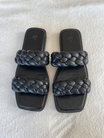 Slippers H&M • 39 beschikbaar voor biedingen