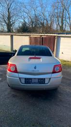 Renault Megane cabriolet 1.6 benzine, Auto's, Renault, Voorwielaandrijving, 4 zetels, Zwart, Cabriolet