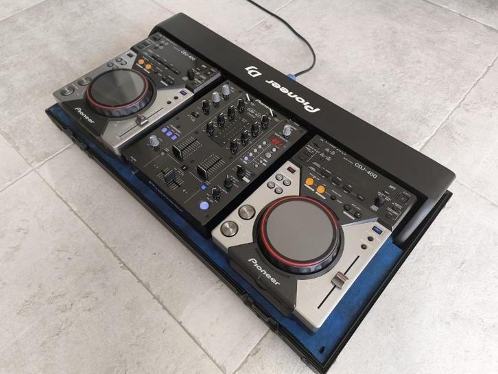 2 x Pioneer Cdj 400 + Djm 400 LIMITED EDITION + Flightcase, Contacten en Berichten, Muziek maken en Bandleden