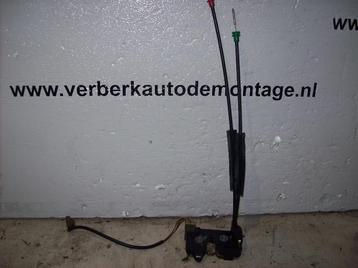 SLOTVANGER ACHTERKLEP Fiesta 5 (JD / JH) (2s61-a43101-bd) beschikbaar voor biedingen