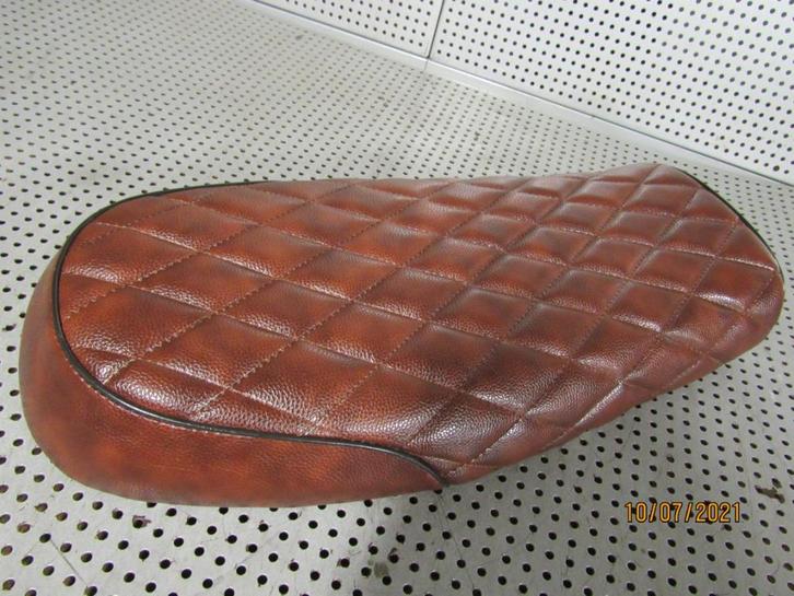 Caféracer zit Scrambler seat nieuw! diamond stitch universal, Motoren, Accessoires | Overige, Nieuw, Ophalen of Verzenden