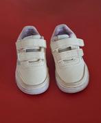 Babysneakers Adidas maat 19, Kinderen en Baby's, Ophalen, Zo goed als nieuw
