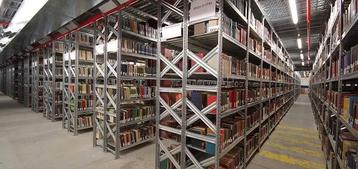 Aménagement magasin et entrepôt (étagère métallique) beschikbaar voor biedingen