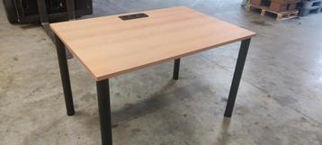 Bureautafel 80cm x 120cm.  beschikbaar voor biedingen