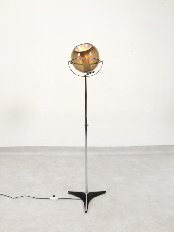 Raak Globe vloerlamp, Huis en Inrichting, Lampen | Vloerlampen, Gebruikt, 150 tot 200 cm, Glas, Metaal, Ophalen of Verzenden