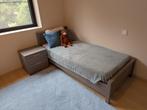 Neyt eenpersoonsbed + lattenbodem + matras + nachtkast, Ophalen, Gebruikt, 90 cm, Eenpersoons